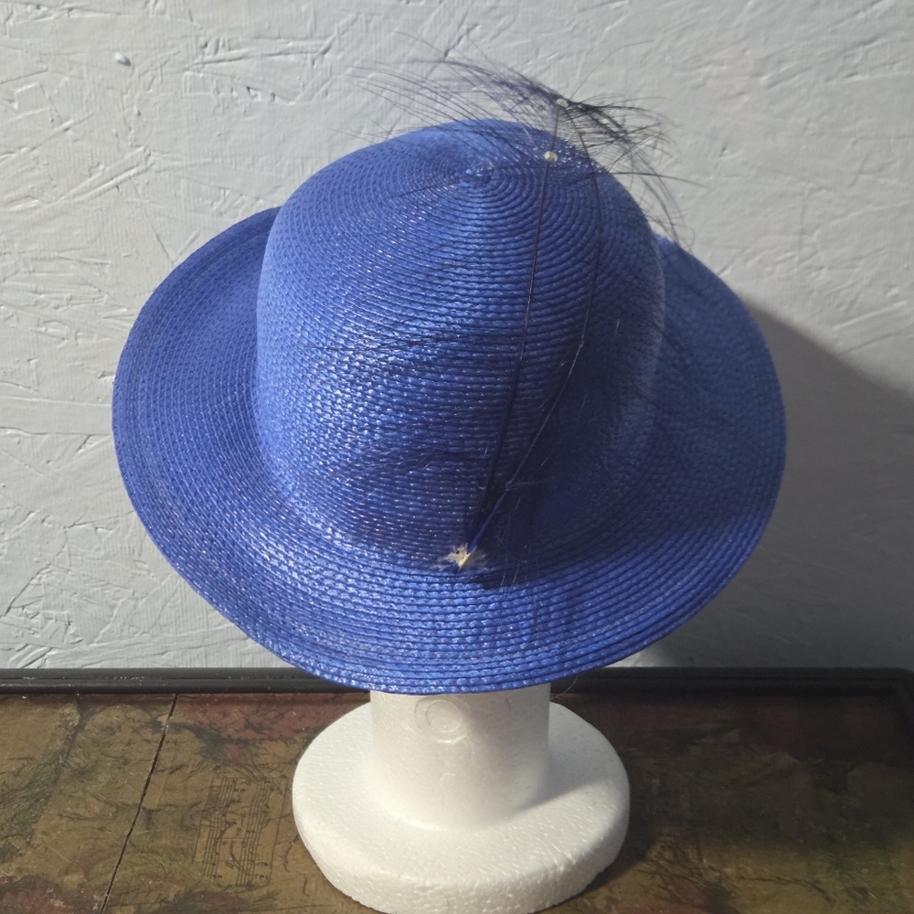 Vintage Periwinkle Straw Bowler Hat With Feathers - Picture 3 of 8